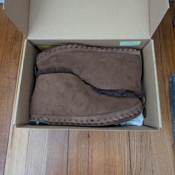 Men's Brown Suede Lined Slippers (New in box!) - Picture 5 of 10